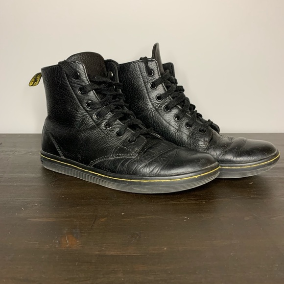 DR MARTENS Leyton leather casual boots